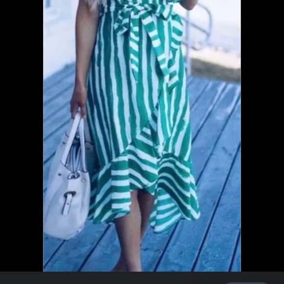 Flying Tomatoe green flared dress - Picture 8 of 8